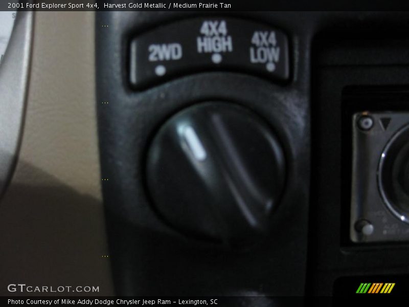 Harvest Gold Metallic / Medium Prairie Tan 2001 Ford Explorer Sport 4x4