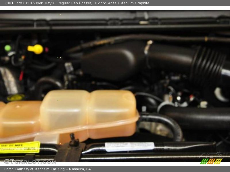 Oxford White / Medium Graphite 2001 Ford F350 Super Duty XL Regular Cab Chassis