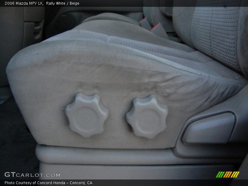 Rally White / Beige 2006 Mazda MPV LX