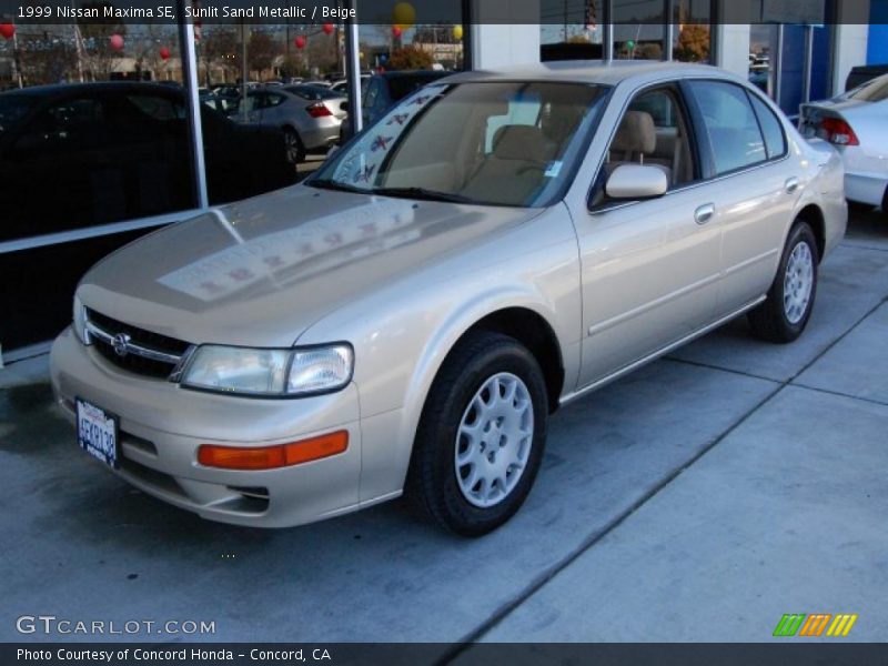 Sunlit Sand Metallic / Beige 1999 Nissan Maxima SE