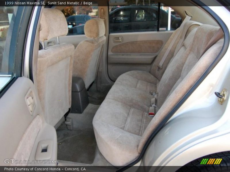 Sunlit Sand Metallic / Beige 1999 Nissan Maxima SE