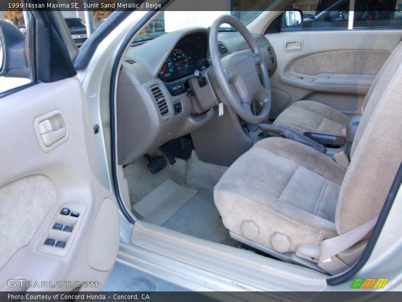 Sunlit Sand Metallic / Beige 1999 Nissan Maxima SE