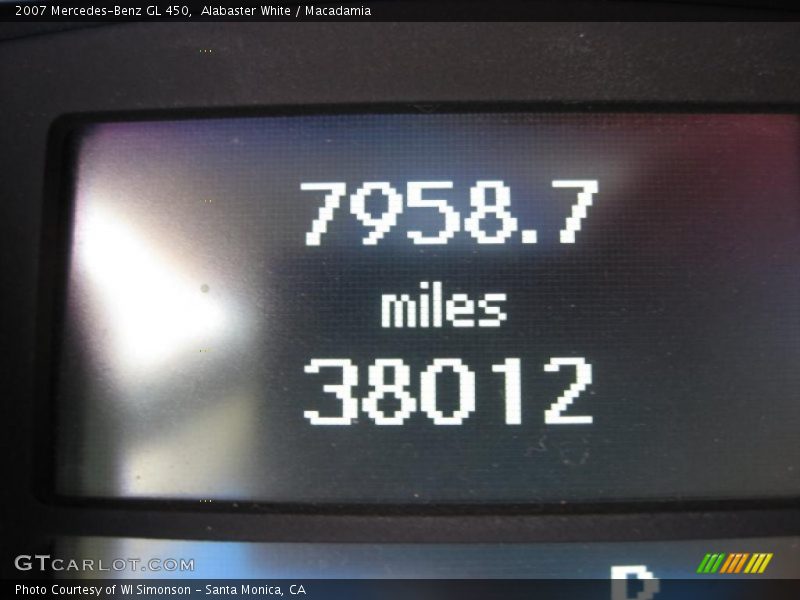 Alabaster White / Macadamia 2007 Mercedes-Benz GL 450