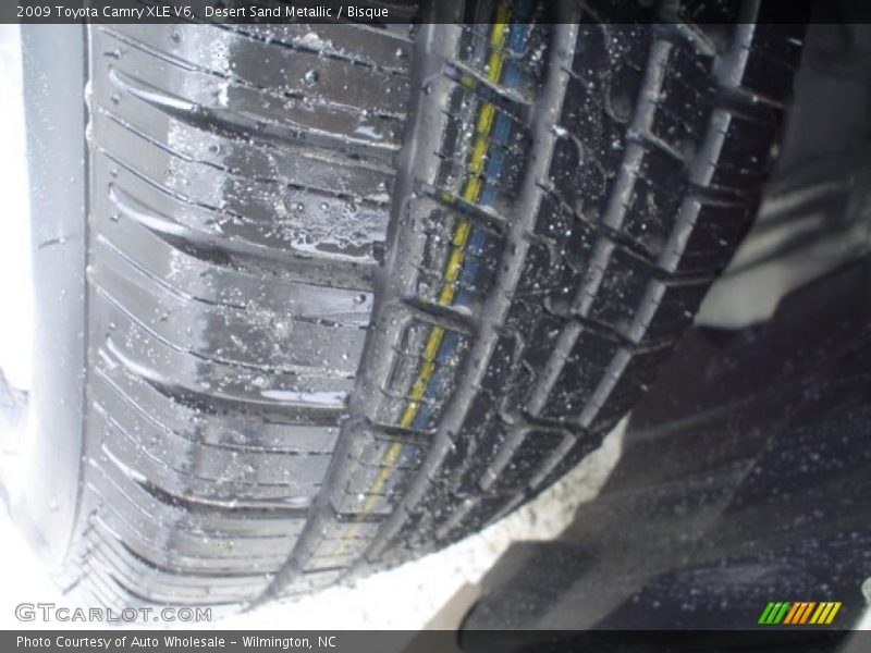 Desert Sand Metallic / Bisque 2009 Toyota Camry XLE V6