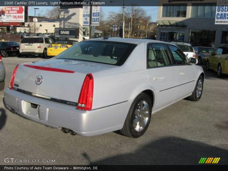 Light Platinum Metallic / Titanium 2006 Cadillac DTS Luxury