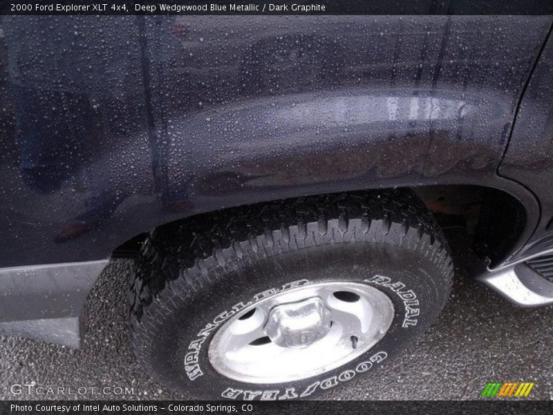 Deep Wedgewood Blue Metallic / Dark Graphite 2000 Ford Explorer XLT 4x4