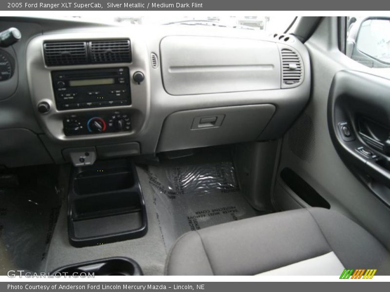 Silver Metallic / Medium Dark Flint 2005 Ford Ranger XLT SuperCab