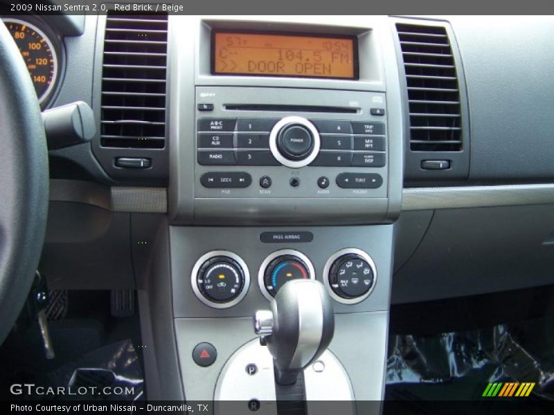 Red Brick / Beige 2009 Nissan Sentra 2.0