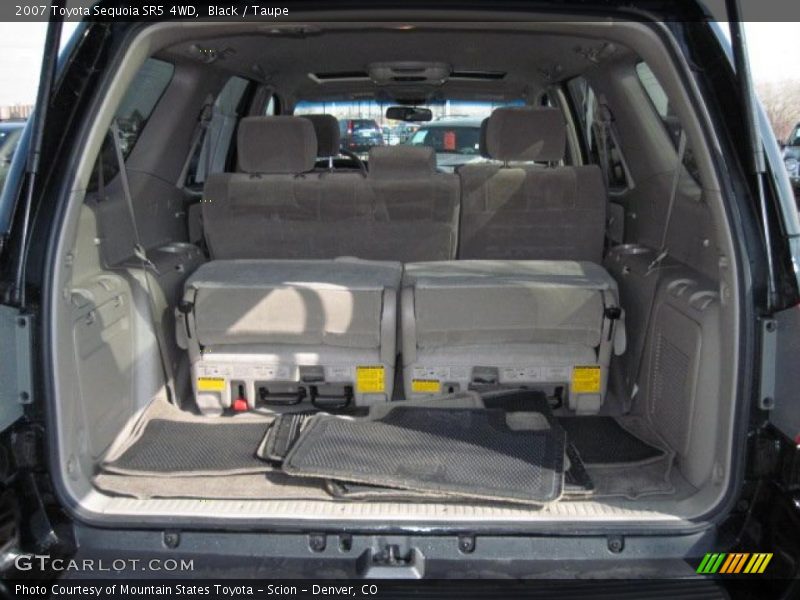 Black / Taupe 2007 Toyota Sequoia SR5 4WD