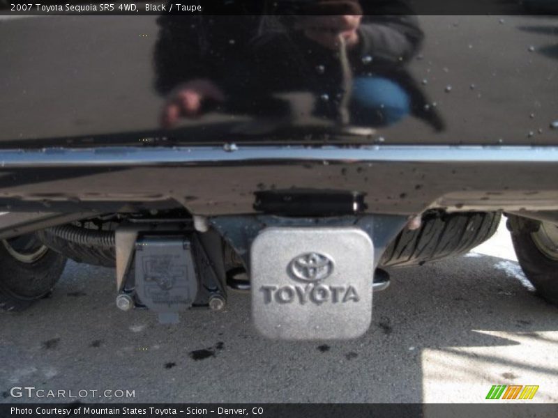 Black / Taupe 2007 Toyota Sequoia SR5 4WD