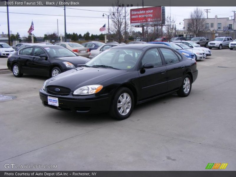 Black / Ebony Black 2005 Ford Taurus SEL