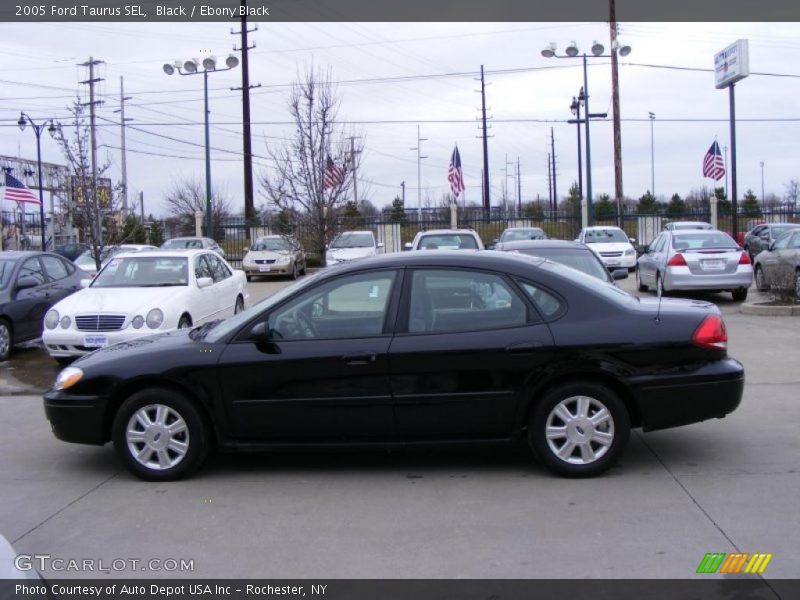 Black / Ebony Black 2005 Ford Taurus SEL