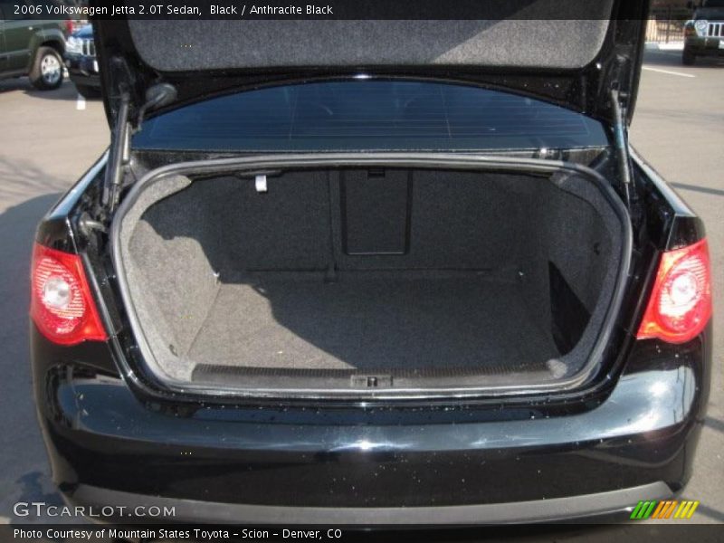 Black / Anthracite Black 2006 Volkswagen Jetta 2.0T Sedan