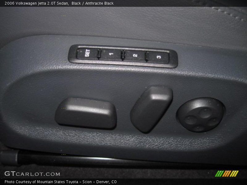 Black / Anthracite Black 2006 Volkswagen Jetta 2.0T Sedan