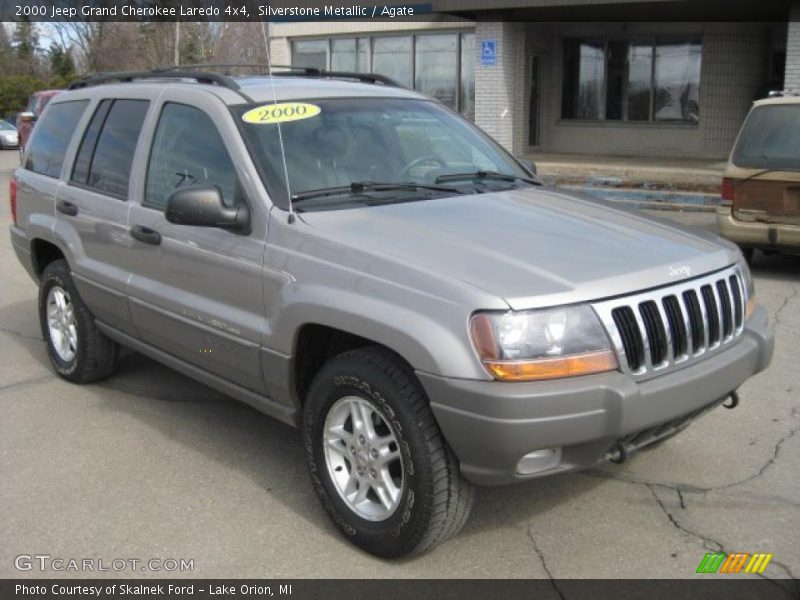 Silverstone Metallic / Agate 2000 Jeep Grand Cherokee Laredo 4x4