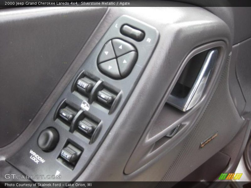 Silverstone Metallic / Agate 2000 Jeep Grand Cherokee Laredo 4x4