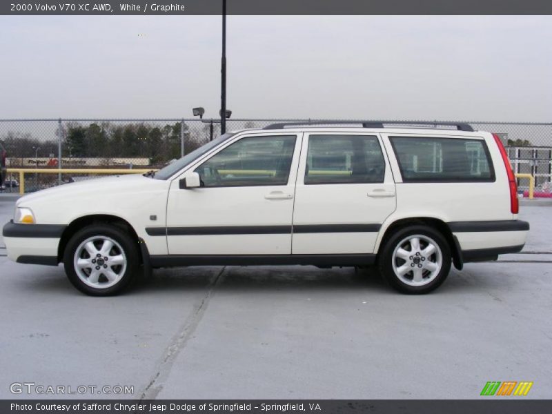 White / Graphite 2000 Volvo V70 XC AWD