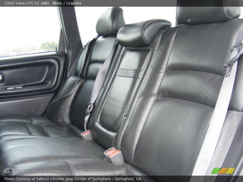 White / Graphite 2000 Volvo V70 XC AWD