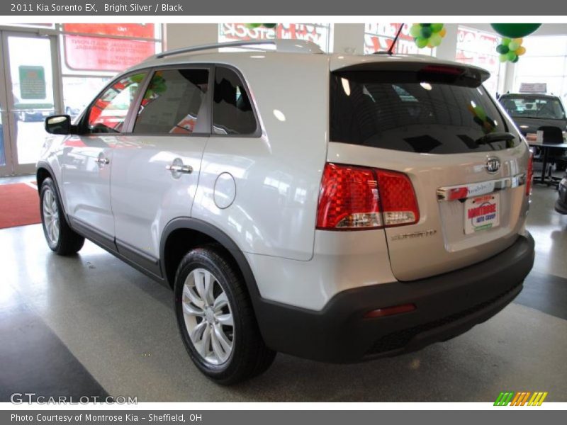 Bright Silver / Black 2011 Kia Sorento EX