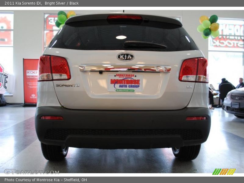 Bright Silver / Black 2011 Kia Sorento EX