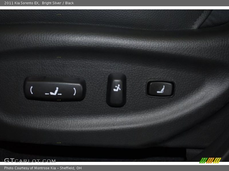 Bright Silver / Black 2011 Kia Sorento EX