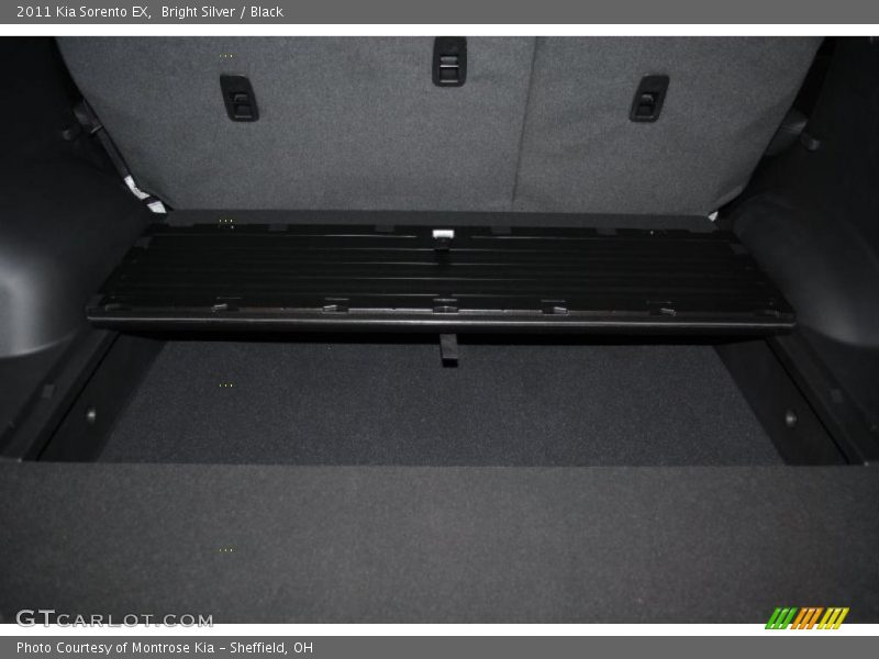 Bright Silver / Black 2011 Kia Sorento EX