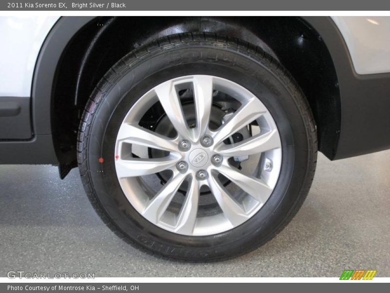 Bright Silver / Black 2011 Kia Sorento EX