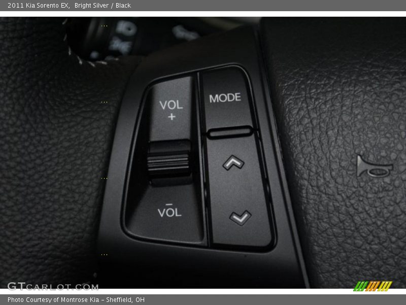 Bright Silver / Black 2011 Kia Sorento EX