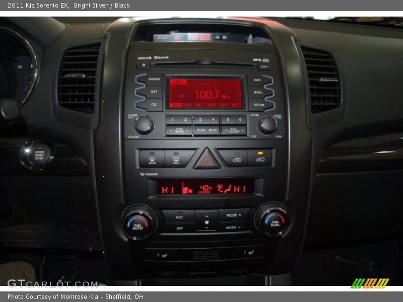 Bright Silver / Black 2011 Kia Sorento EX