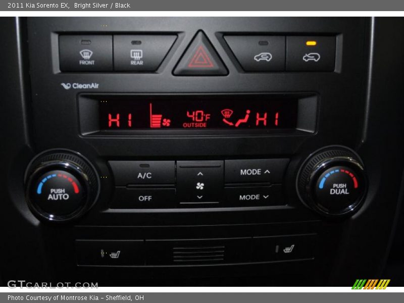 Bright Silver / Black 2011 Kia Sorento EX