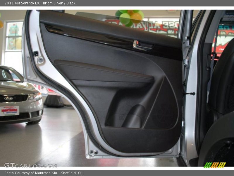 Bright Silver / Black 2011 Kia Sorento EX
