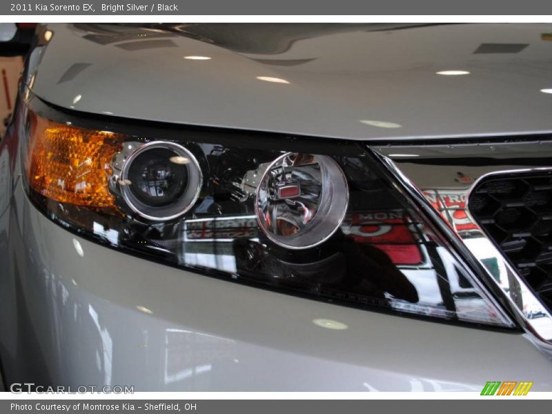 Bright Silver / Black 2011 Kia Sorento EX