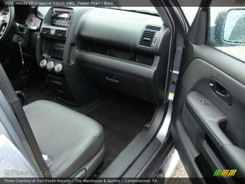 Pewter Pearl / Black 2005 Honda CR-V Special Edition 4WD