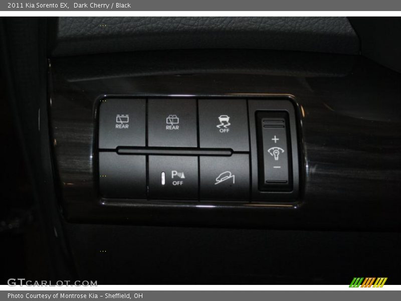Dark Cherry / Black 2011 Kia Sorento EX