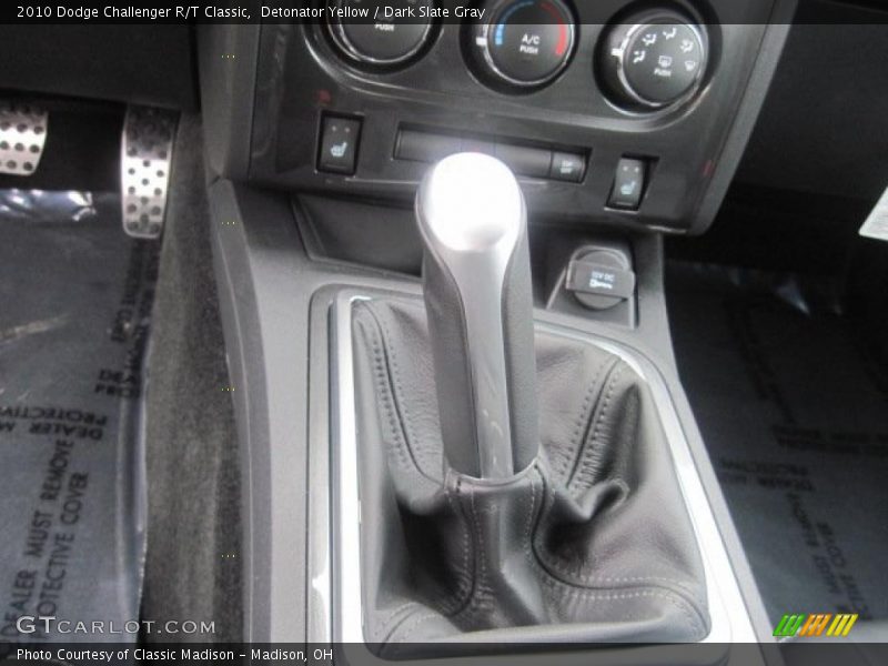 Detonator Yellow / Dark Slate Gray 2010 Dodge Challenger R/T Classic