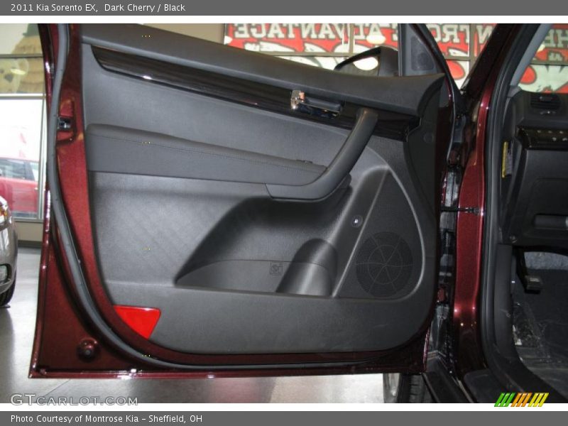 Dark Cherry / Black 2011 Kia Sorento EX
