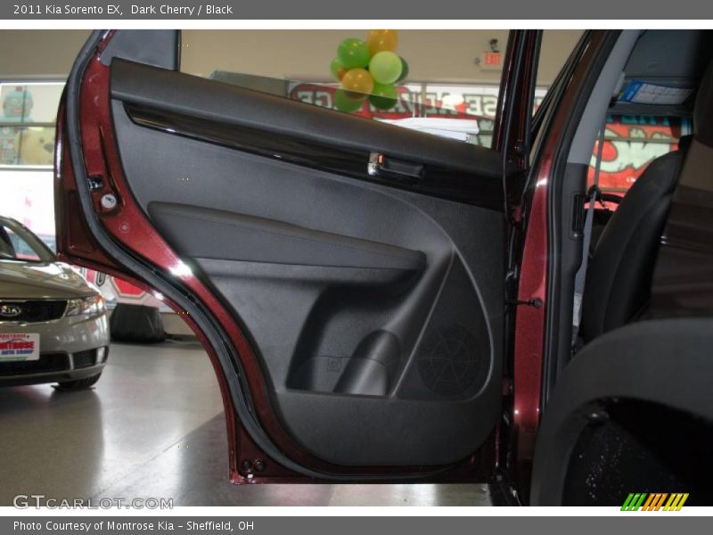Dark Cherry / Black 2011 Kia Sorento EX