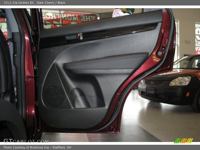 Dark Cherry / Black 2011 Kia Sorento EX