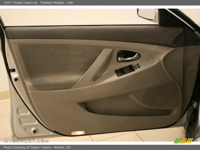 Titanium Metallic / Ash 2007 Toyota Camry LE