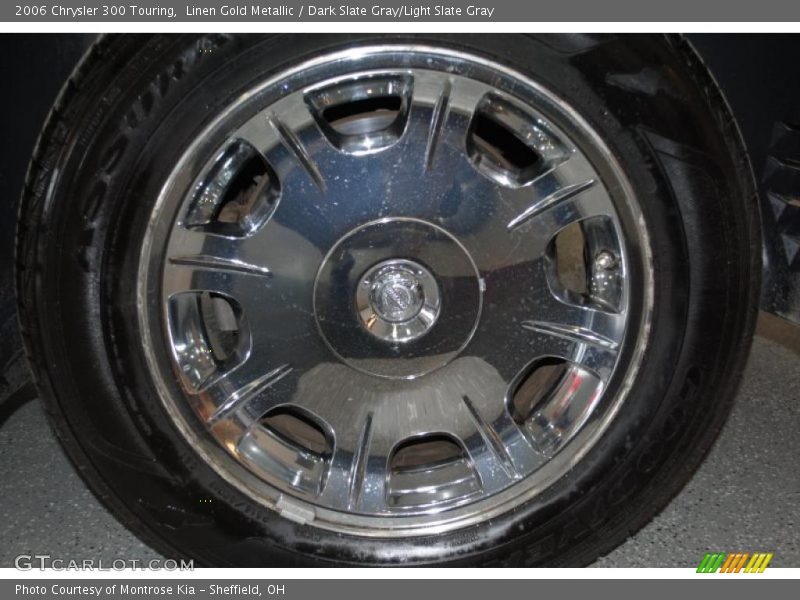 Linen Gold Metallic / Dark Slate Gray/Light Slate Gray 2006 Chrysler 300 Touring