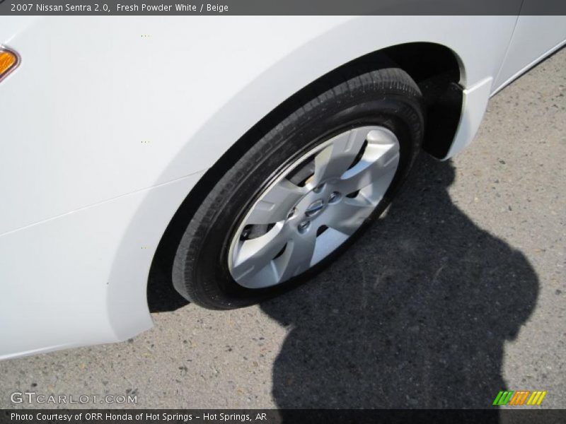 Fresh Powder White / Beige 2007 Nissan Sentra 2.0