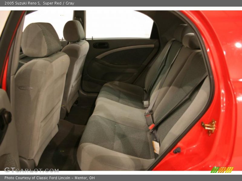 Super Red / Gray 2005 Suzuki Reno S
