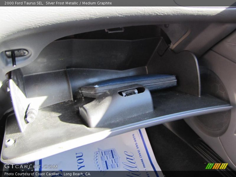 Silver Frost Metallic / Medium Graphite 2000 Ford Taurus SEL