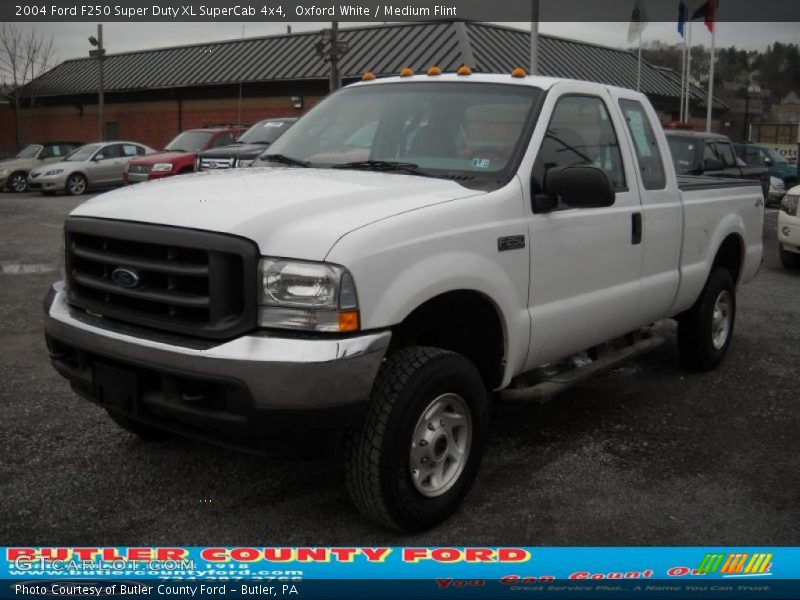 Oxford White / Medium Flint 2004 Ford F250 Super Duty XL SuperCab 4x4