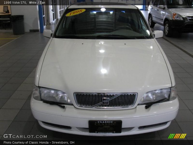White / Tan 1998 Volvo S70