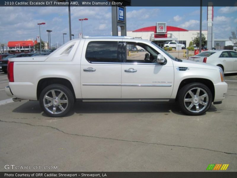 White Diamond / Ebony 2010 Cadillac Escalade EXT Premium AWD