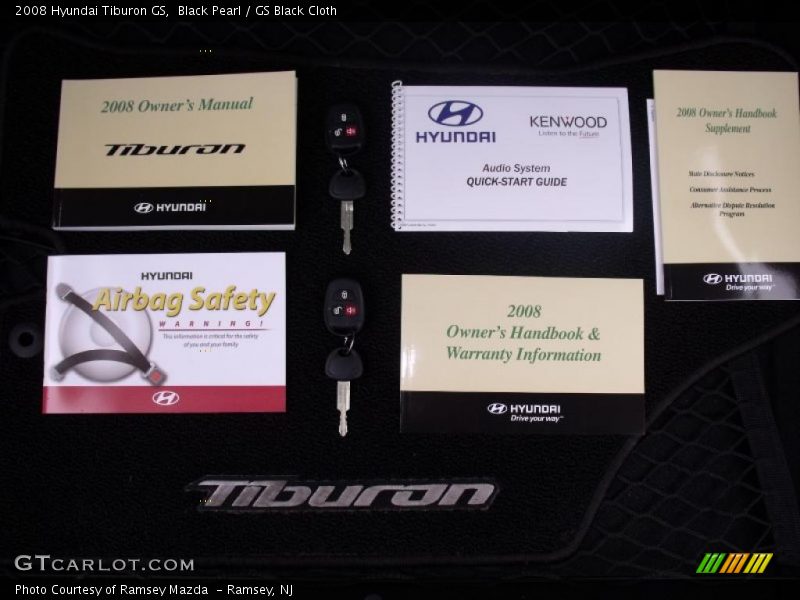 Black Pearl / GS Black Cloth 2008 Hyundai Tiburon GS