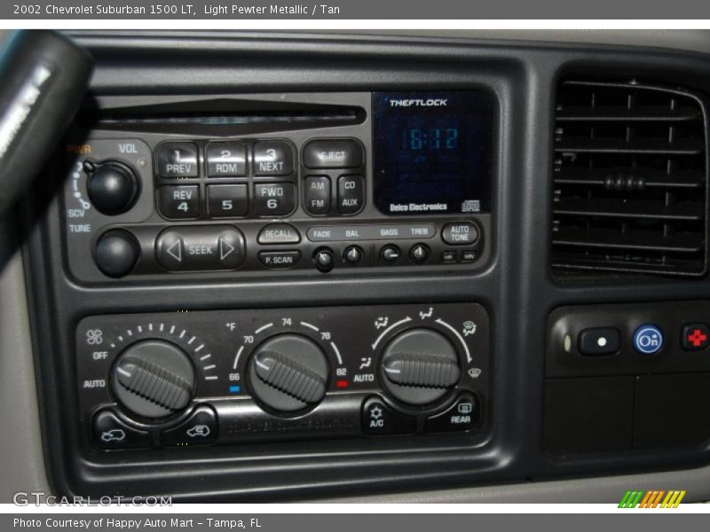Light Pewter Metallic / Tan 2002 Chevrolet Suburban 1500 LT