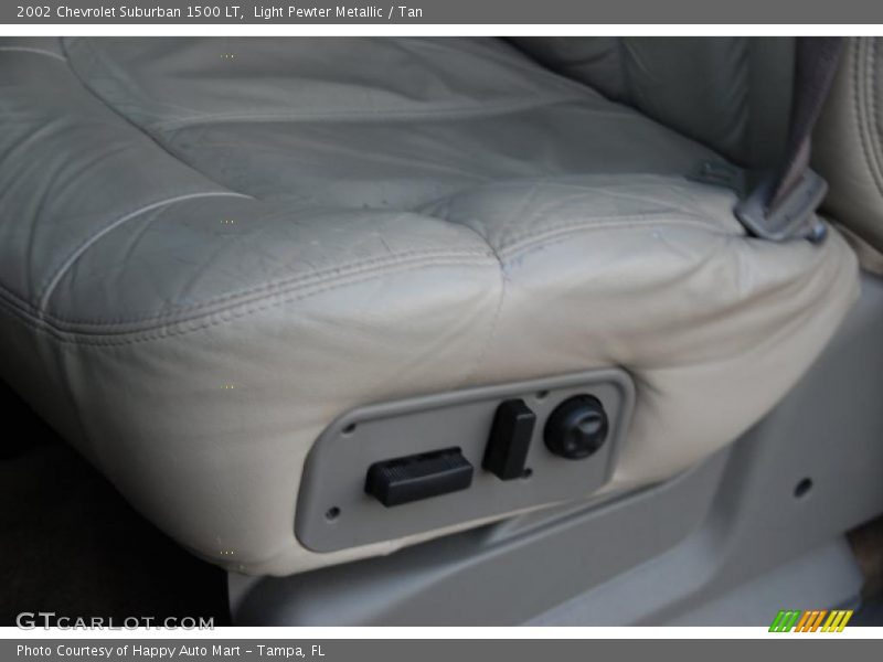 Light Pewter Metallic / Tan 2002 Chevrolet Suburban 1500 LT