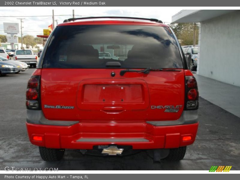 Victory Red / Medium Oak 2002 Chevrolet TrailBlazer LS